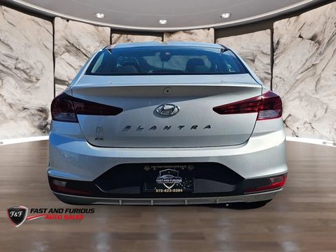 Used 2020 Hyundai Elantra SE w/ Cargo Package (C1) FWD image 7