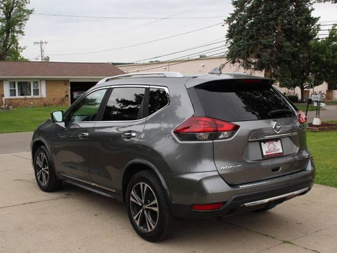 Used 2018 Nissan Rogue SL w/ Premium Package AWD/4WD image 7