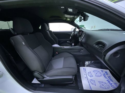 Used 2022 Dodge Challenger GT image 28