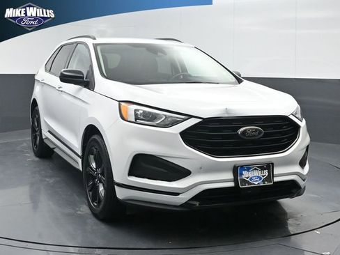 Used 2022 Ford Edge SE w/ Black Appearance Package image 1