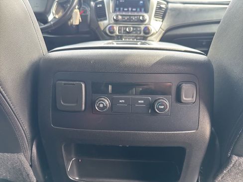 Used 2018 Chevrolet Suburban LT AWD/4WD image 24