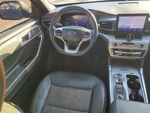 Used 2022 Ford Explorer Timberline image 8
