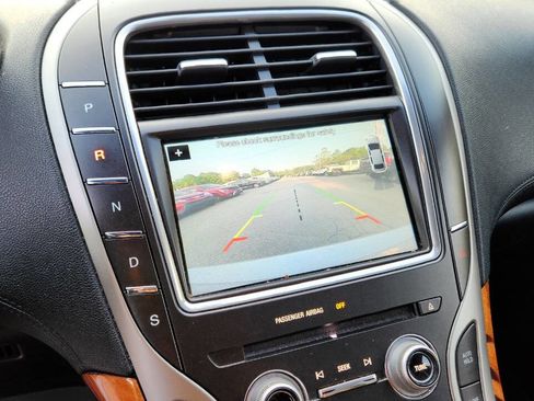 Used 2016 Lincoln MKX Select w/ Select Plus Package image 45