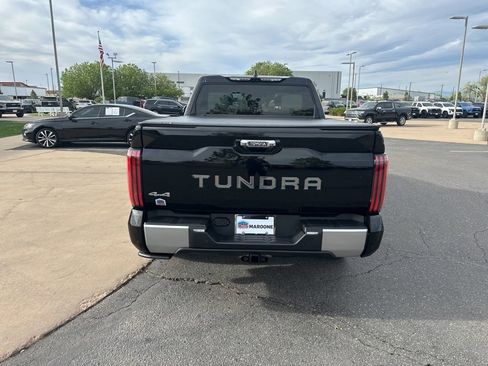 Used 2024 Toyota Tundra Capstone AWD/4WD image 38