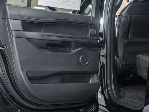 Used 2022 Ford Expedition Max Limited image 47