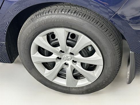 Used 2026 Toyota Corolla LE FWD image 11