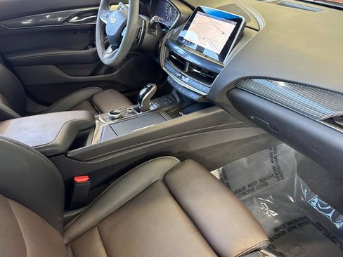 Certified 2023 Cadillac CT5 Sport RWD image 17