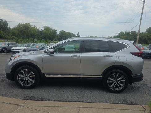 Used 2022 Honda CR-V Touring image 8