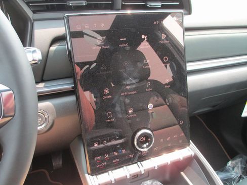 New 2026 GMC Terrain AT4 w/ Convenience Package III image 17