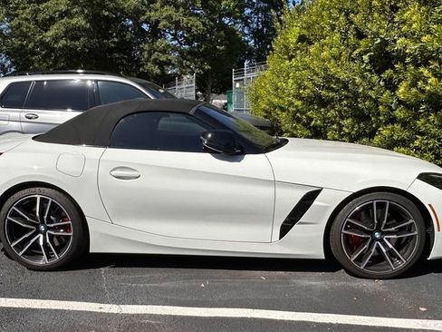 Certified 2026 BMW Z4 M40i w/ Premium Package RWD image 4