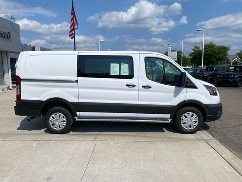 Used 2025 Ford Transit 250 Low Roof w/ Exterior Upgrade Package RWD image 2
