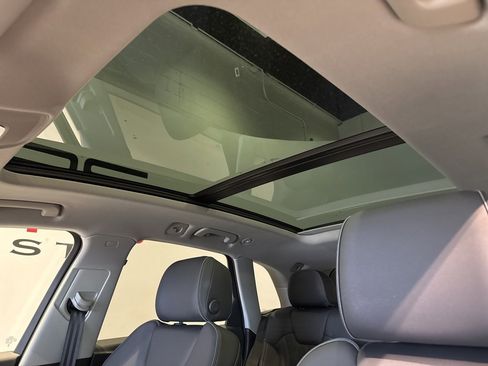 Used 2024 Audi Q5 2.0T Premium image 14