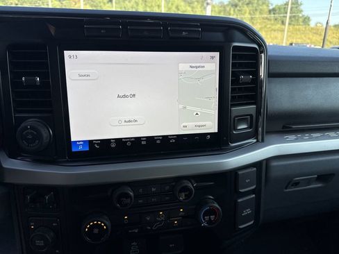 Used 2023 Ford F250 XLT w/ XLT Premium Package AWD/4WD image 12