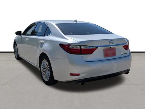 Used 2015 Lexus ES 350 w/ Luxury Package FWD image 7