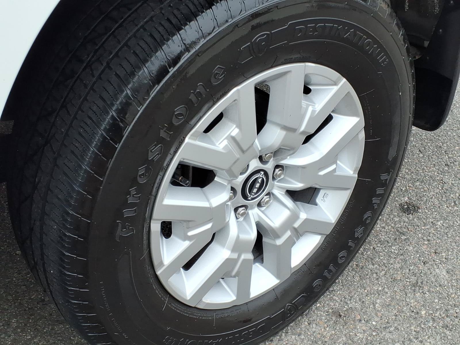 Used 2022 Nissan Frontier SV RWD image 13