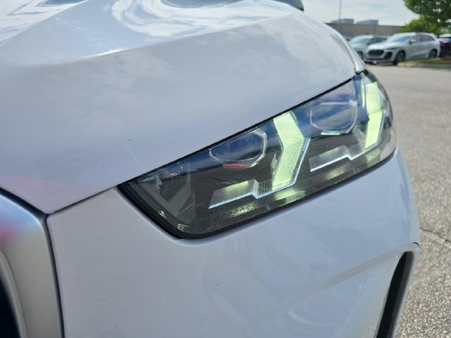 Used 2025 BMW X5 xDrive50e AWD/4WD image 31