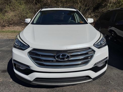 Used 2017 Hyundai Santa Fe Sport image 9