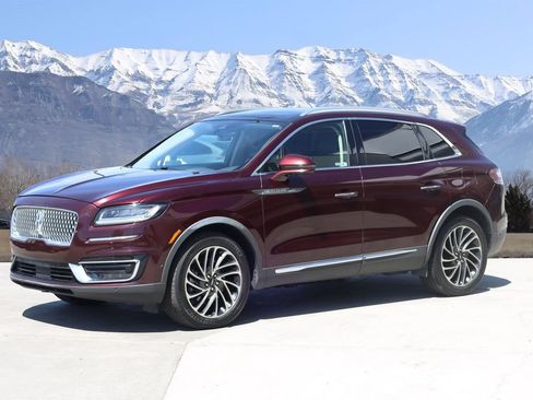 Used 2019 Lincoln Nautilus Reserve w/ Drivers Assistance Package AWD/4WD image 2