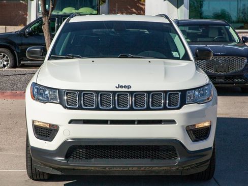 Used 2018 Jeep Compass Sport image 3