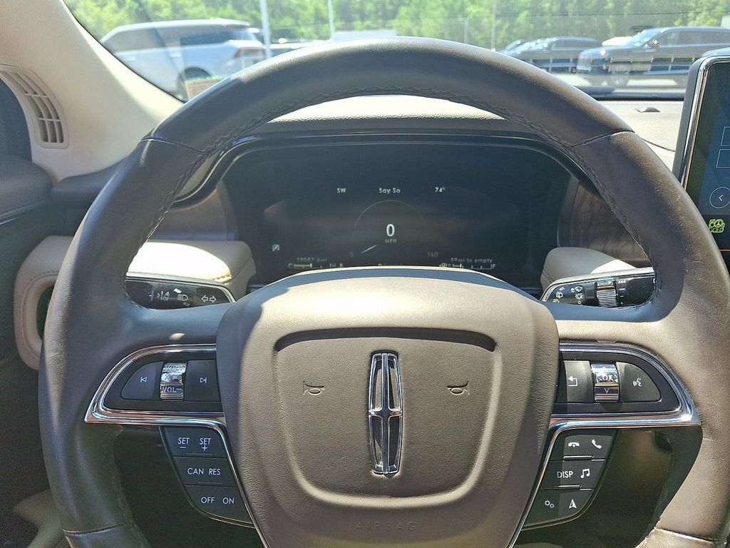 Certified 2023 Lincoln Nautilus Reserve AWD/4WD image 20