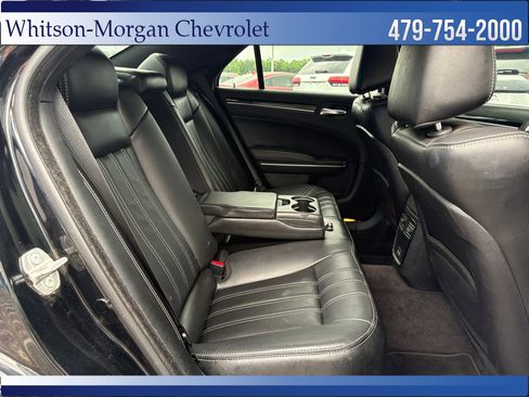 Used 2018 Chrysler 300 S RWD image 34