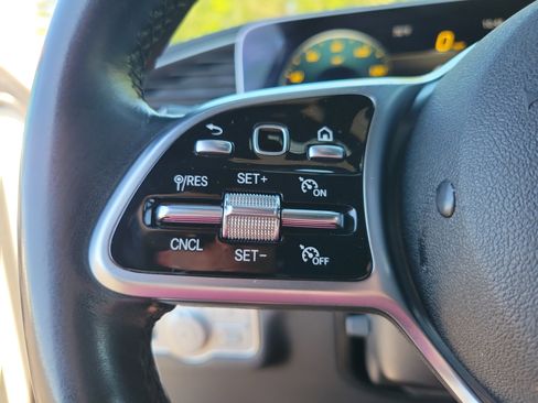 Used 2022 Mercedes-Benz GLE 350 w/ Premium Package image 22