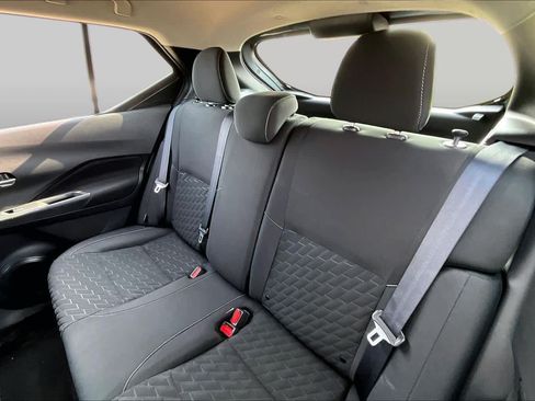 Used 2021 Nissan Kicks SV FWD image 18