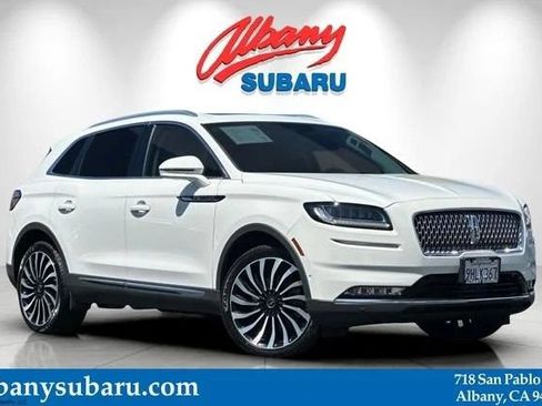 Used 2023 Lincoln Nautilus Black Label w/ Class II Trailer Tow Package AWD/4WD image 2
