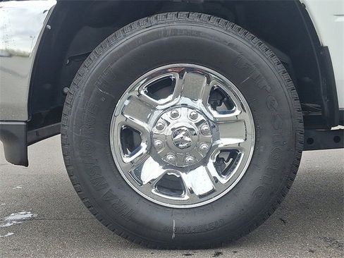 Used 2023 RAM 3500 Tradesman w/ Chrome Appearance Group image 8