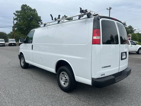 Used 2017 Chevrolet Express 2500 RWD image 7