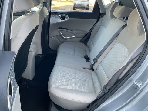 Used 2025 Kia Soul LX w/ LX Technology Package image 15