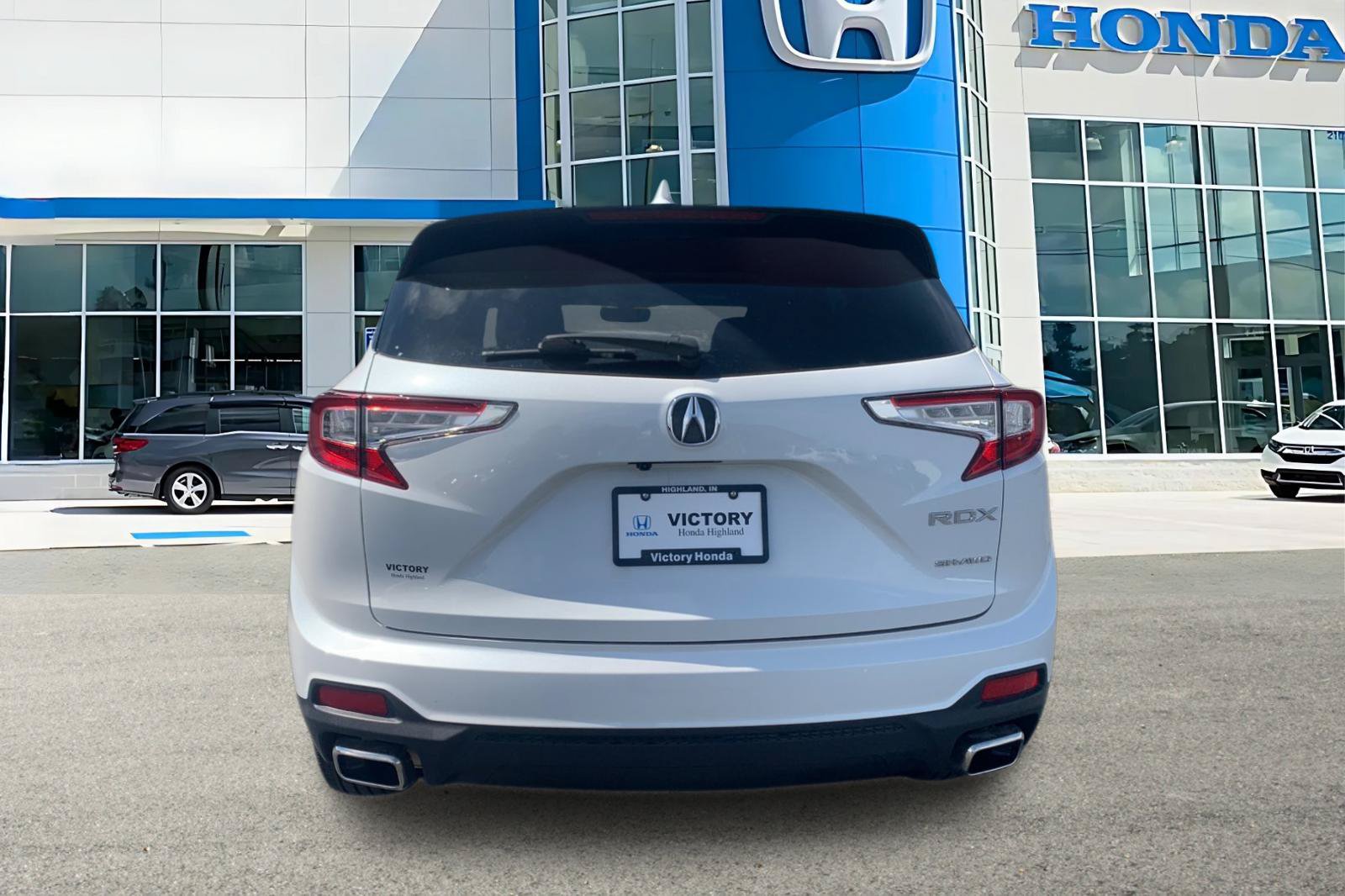 Used 2025 Acura RDX SH-AWD image 4