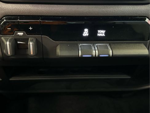 Used 2024 RAM 2500 Big Horn image 49