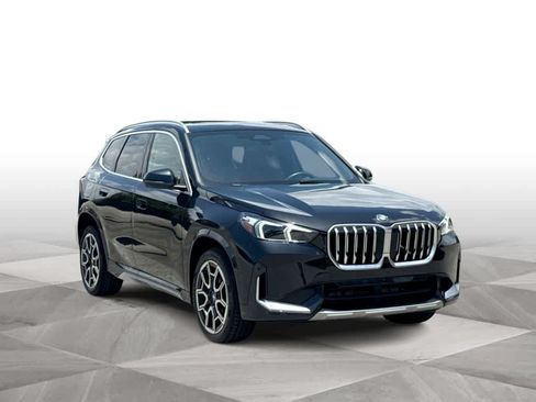 Used 2025 BMW X1 xDrive28i AWD/4WD image 2