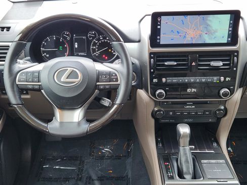Used 2022 Lexus GX 460 Premium w/ Accessory Package AWD/4WD image 26