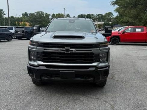 Used 2024 Chevrolet Silverado 2500 Custom w/ Custom Value Package AWD/4WD image 2