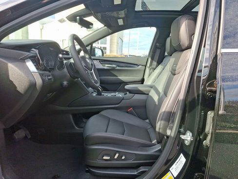 New 2025 Cadillac XT5 Premium Luxury w/ Technology Package image 6