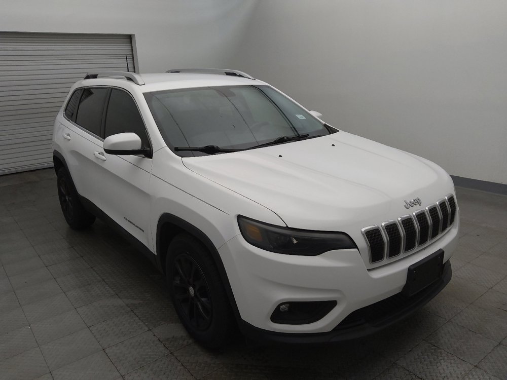 Used 2019 Jeep Cherokee Latitude Plus w/ Comfort/Convenience Group FWD image 13