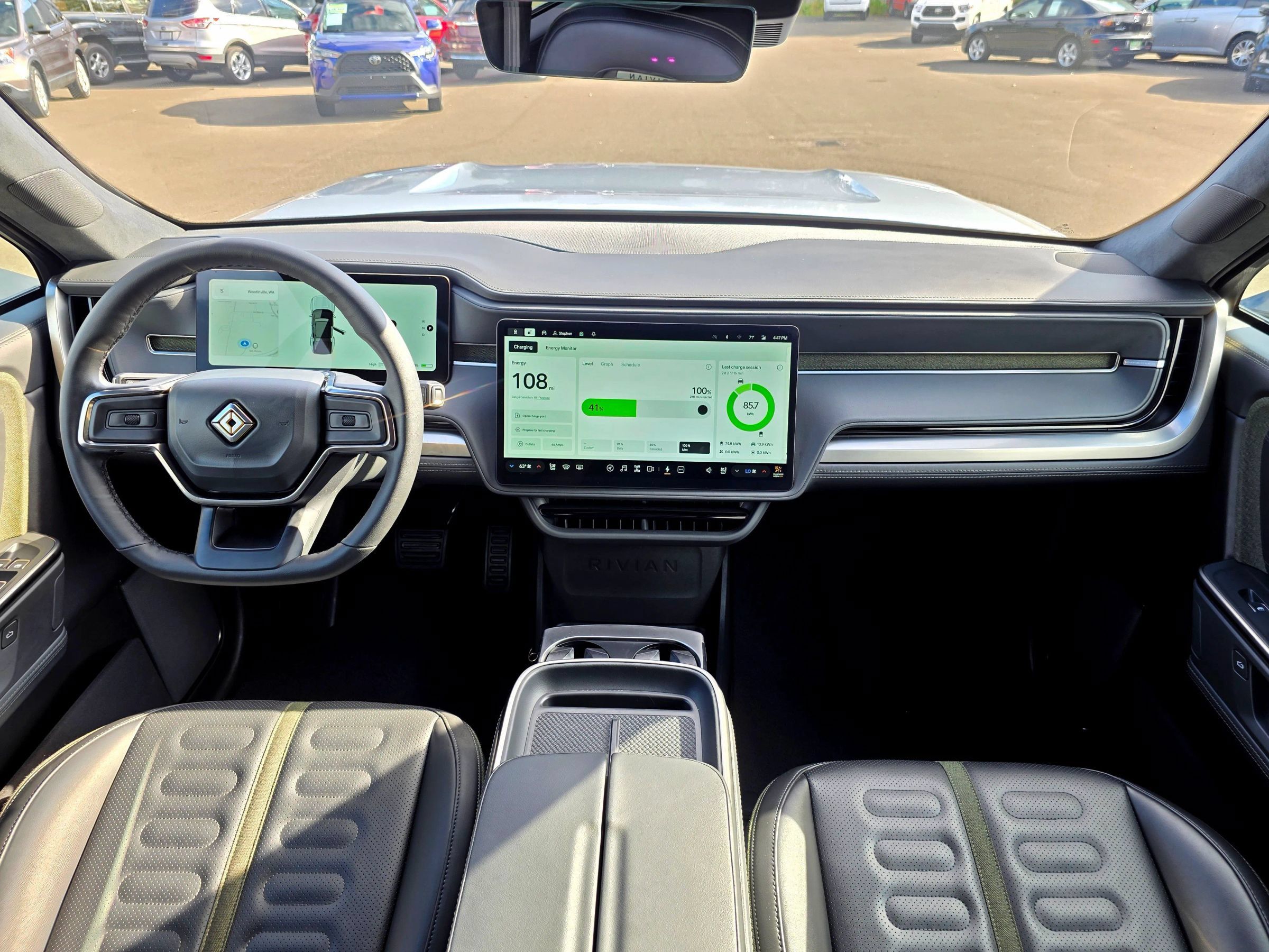 Used 2025 Rivian R1S Adventure Dual AWD/4WD image 17