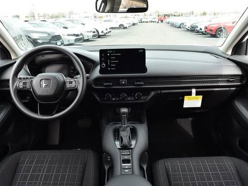 New 2026 Honda HR-V LX image 7