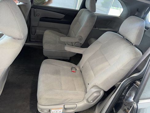 Used 2013 Honda Odyssey LX image 19