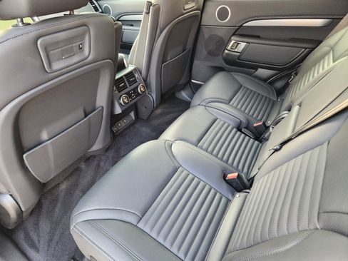 Certified 2025 Land Rover Discovery Dynamic SE AWD/4WD image 27