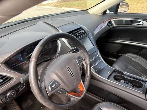 Used 2014 Lincoln MKZ Hybrid w/ Equipment Group 202A Reserve image 21
