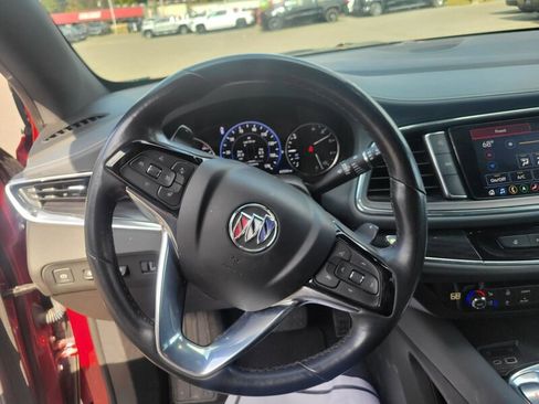 Used 2024 Buick Enclave Premium image 15