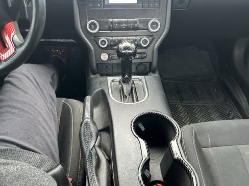 Used 2019 Ford Mustang Coupe image 22