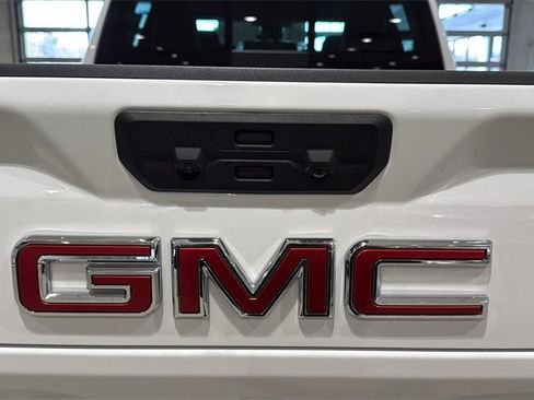 New 2026 GMC Sierra 2500 AT4X image 9