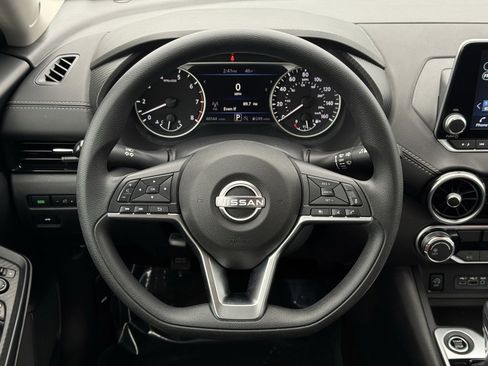 Used 2024 Nissan Sentra SV image 22