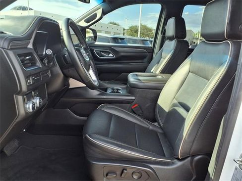 Used 2023 GMC Yukon SLT image 5