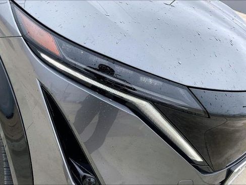 Used 2023 Nissan Ariya AWD image 34