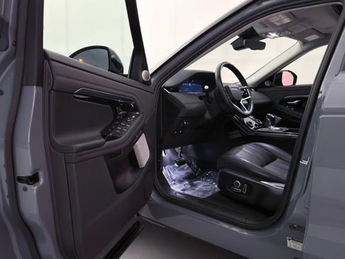 Used 2022 Land Rover Range Rover Evoque SE image 16